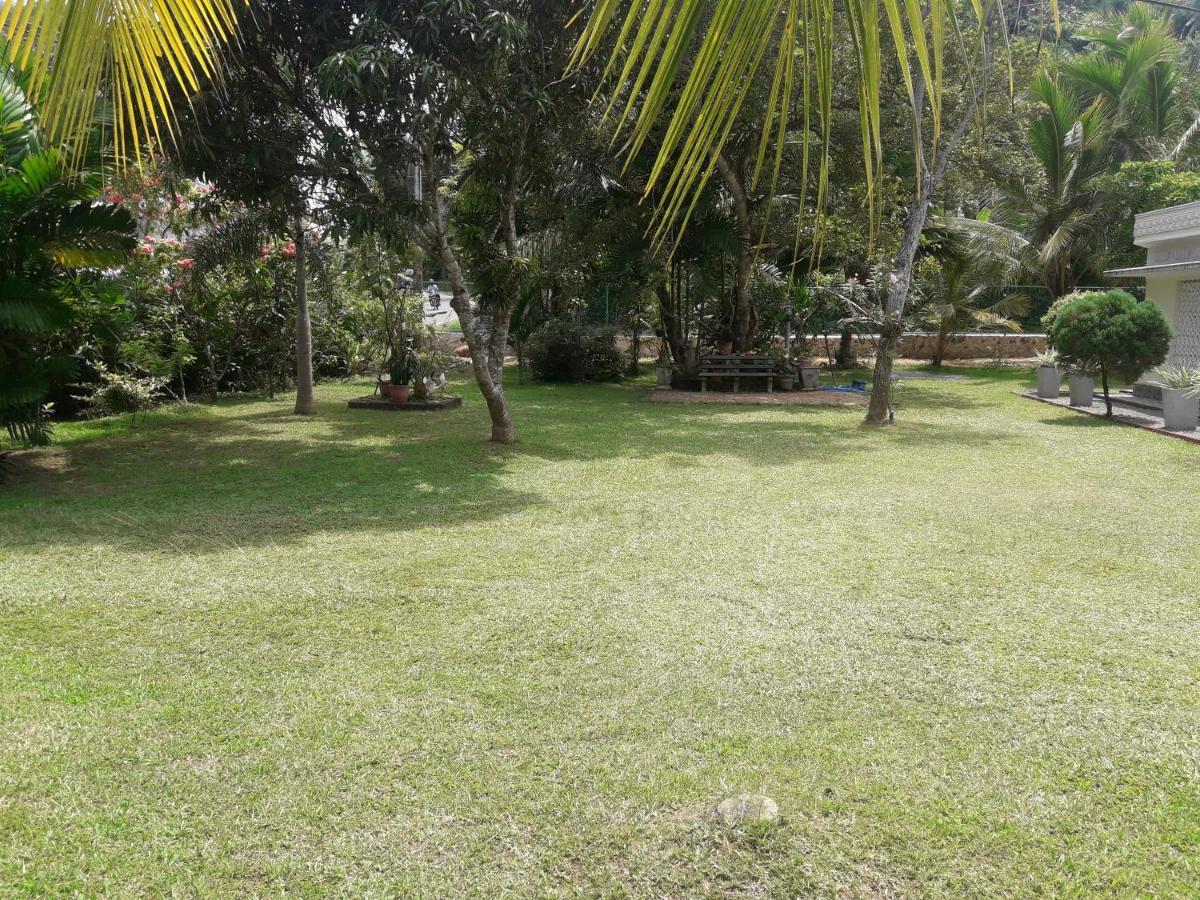 Sawanga Home Stay Weligama Bagian luar foto