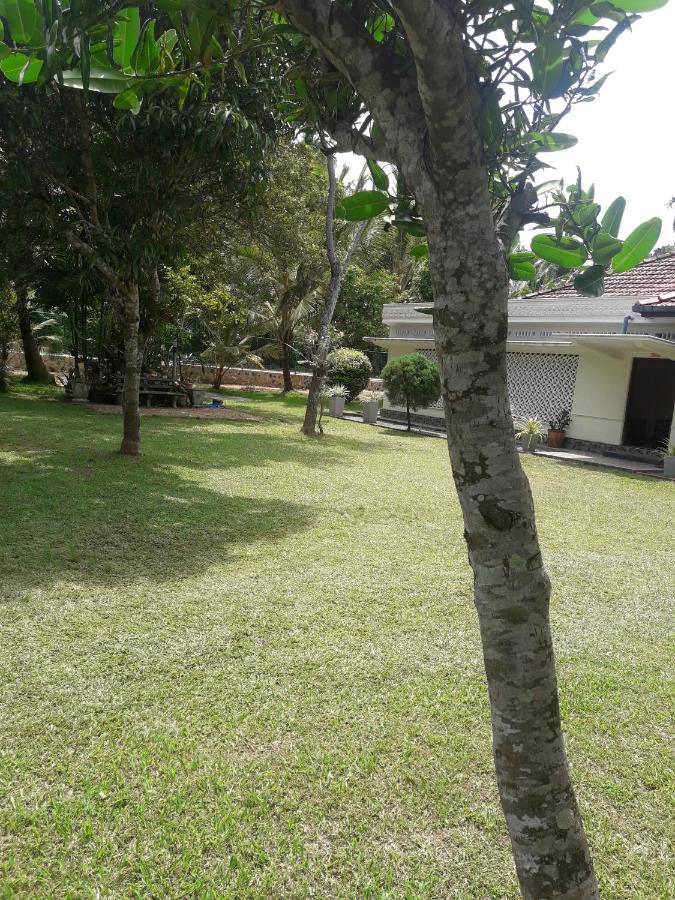 Sawanga Home Stay Weligama Bagian luar foto